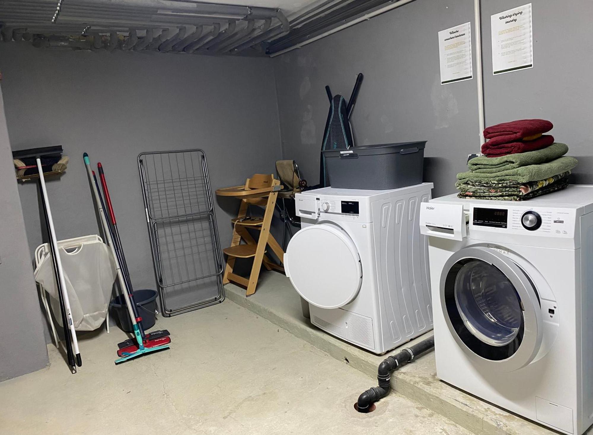 Apartment Roomy Comfort - Zwischen Heidelberg Und Mannheim Edingen-Neckarhausen Eksteriør billede